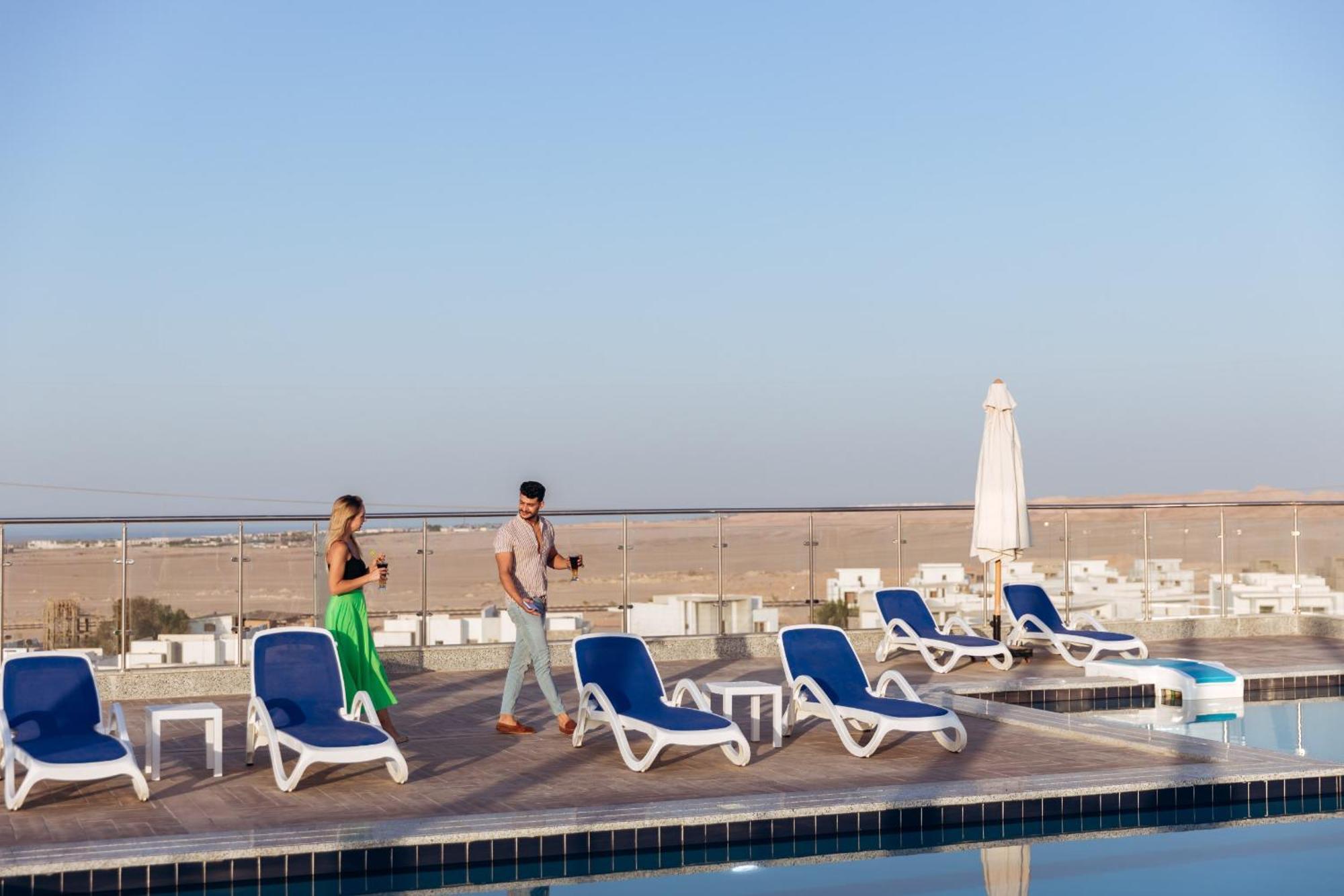 Sky Star Hotel Free Shuttle To Hurghada City Center Exterior photo
